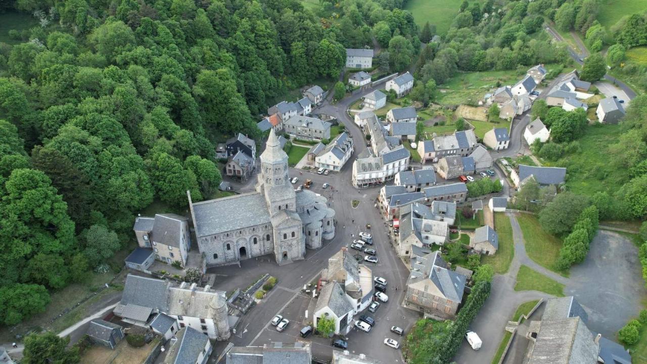 Rose, 4 Pers. Villa Saint Antoine, Orcival, Sancy Exterior foto